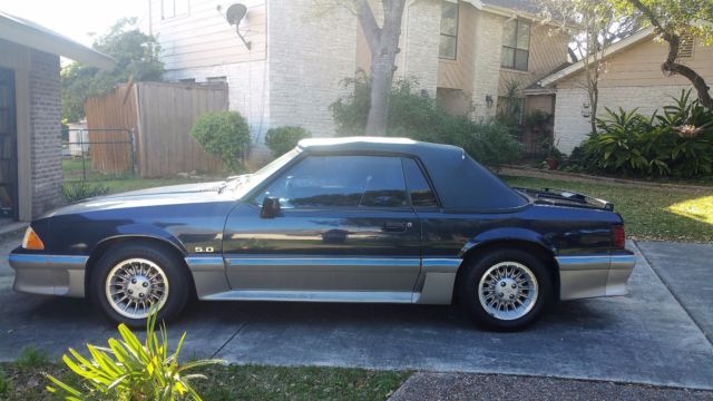 1989 Ford Mustang