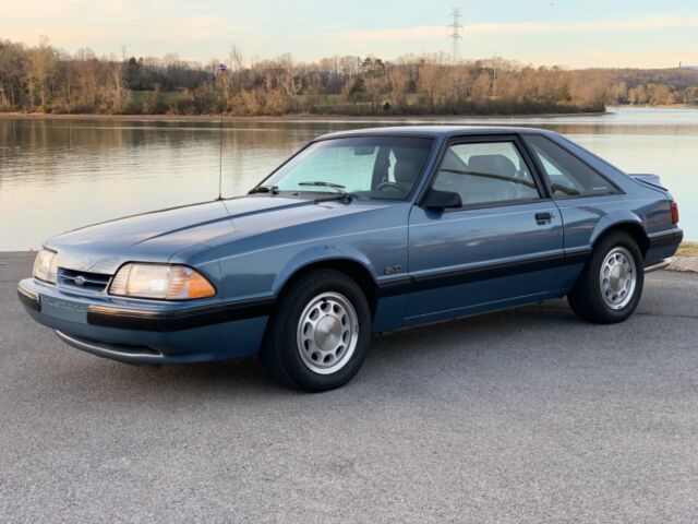 1989 Ford Mustang LX 5.0