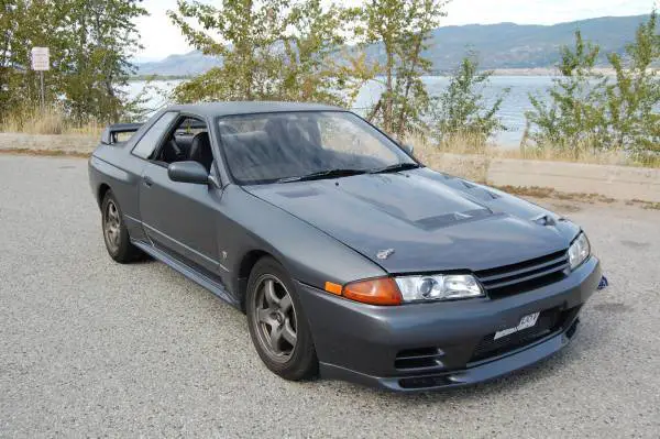 1989 Nissan GT-R base coupe 2-door