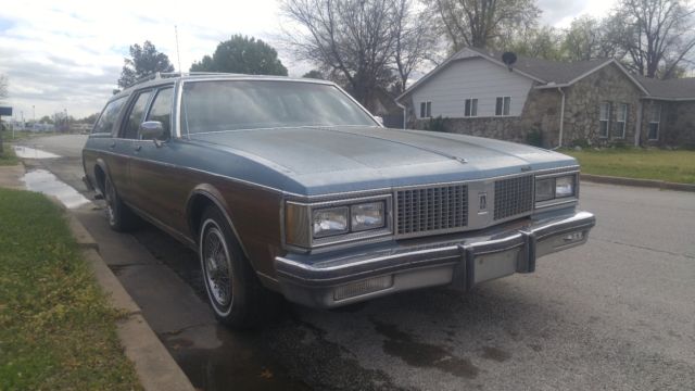 1989 Oldsmobile Custom Cruiser