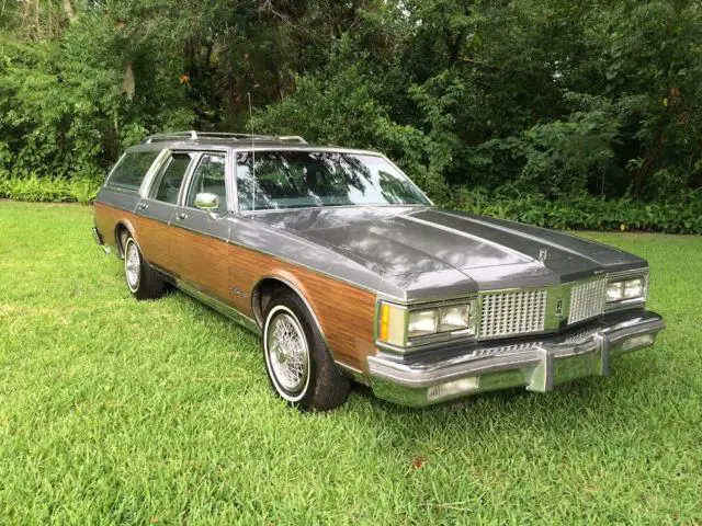 1989 Oldsmobile Custom Cruiser