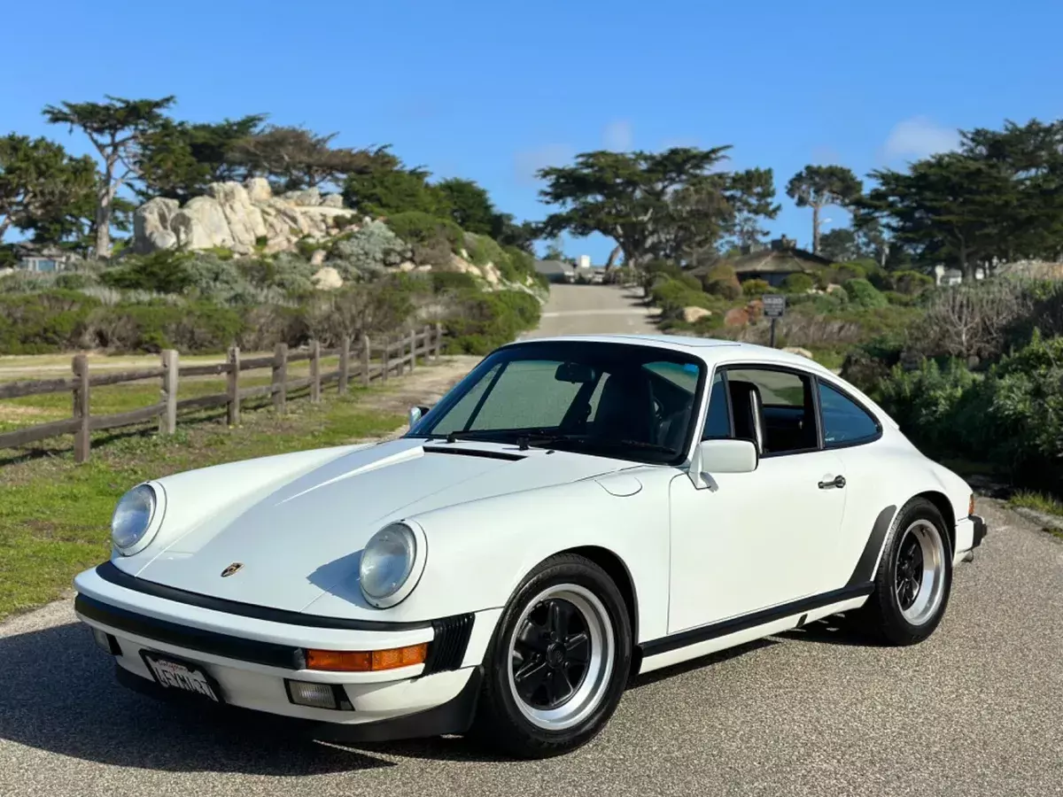 1989 Porsche 911 CARRERA