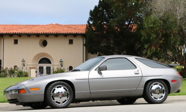 1989 Porsche 928 S4