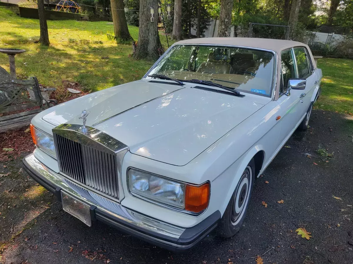 1989 Rolls-Royce Silver Spirit/Spur/Dawn