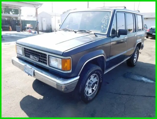 1989 Isuzu Trooper S