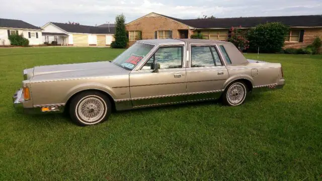 1989 Lincoln Town Car