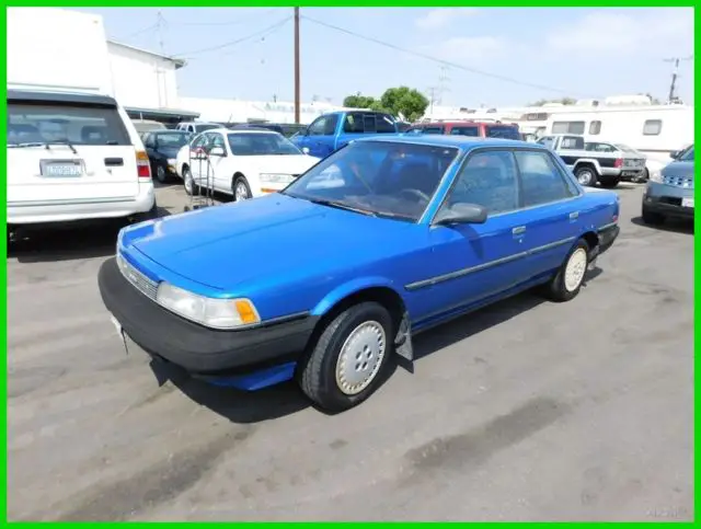 1989 Toyota Camry Deluxe