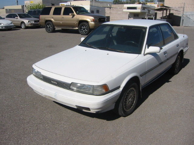 1989 Toyota Camry LE Sedan 4-Door