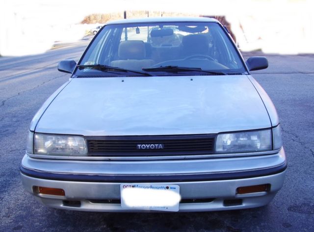 1989 Toyota Corolla LE