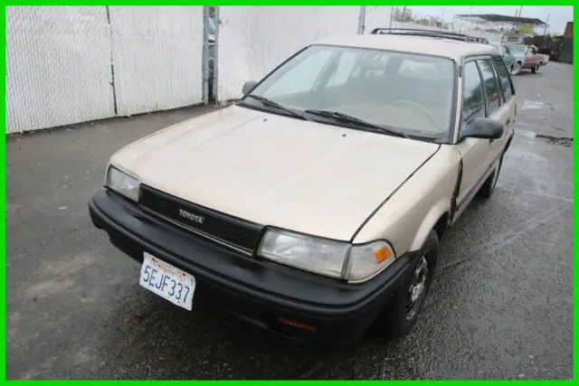 1989 Toyota Corolla Deluxe