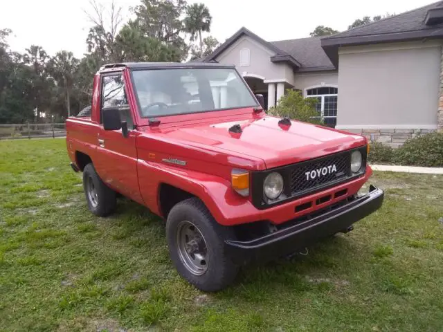 1989 Toyota Land Cruiser BJ70 Convertible