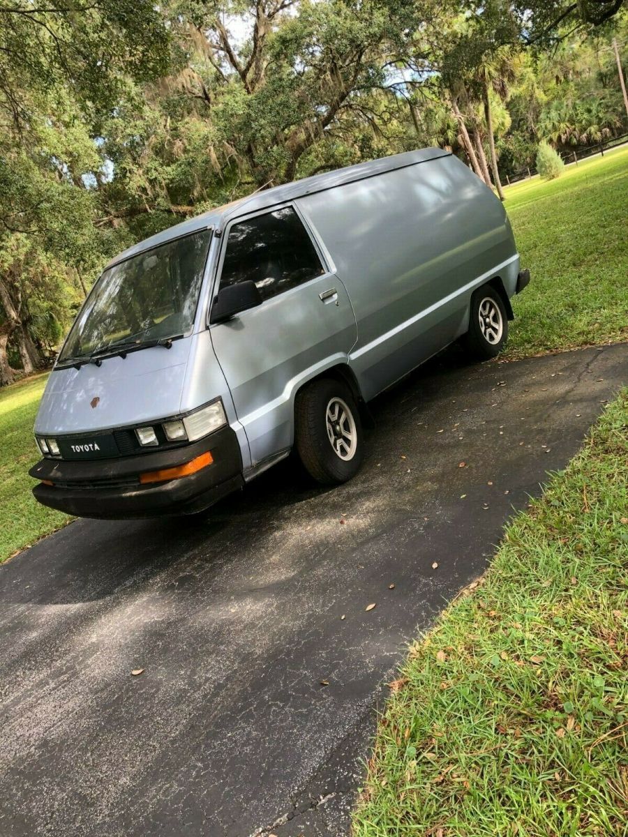 1989 Toyota Van Wagon
