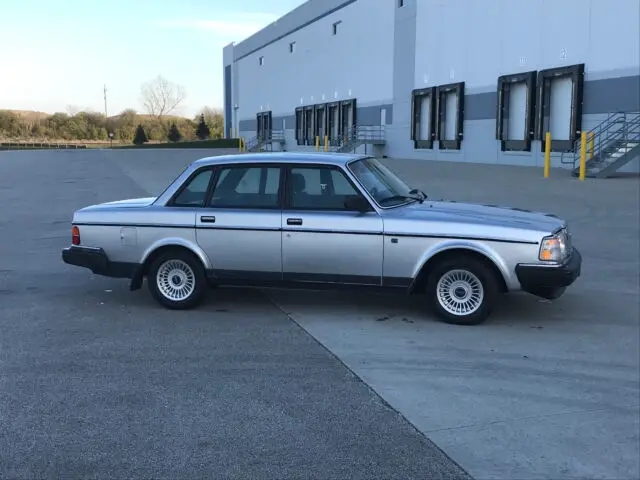 1989 Volvo 240 GL  completely restored