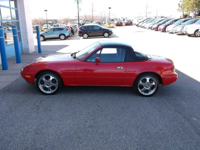 1990 Mazda MX-5 Miata 2dr Coupe Co