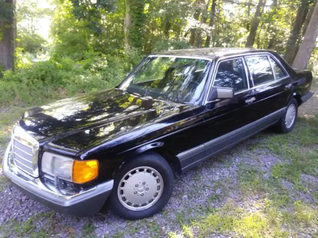 1990 Mercedes-Benz 300-Series