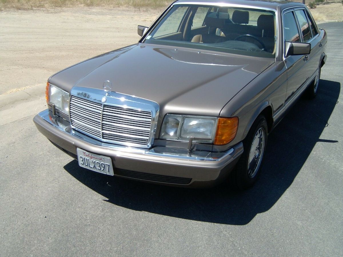 1990 Mercedes-Benz 400-Series 420sel