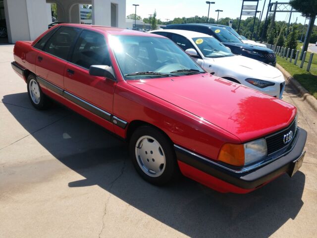 1990 Audi 100 --
