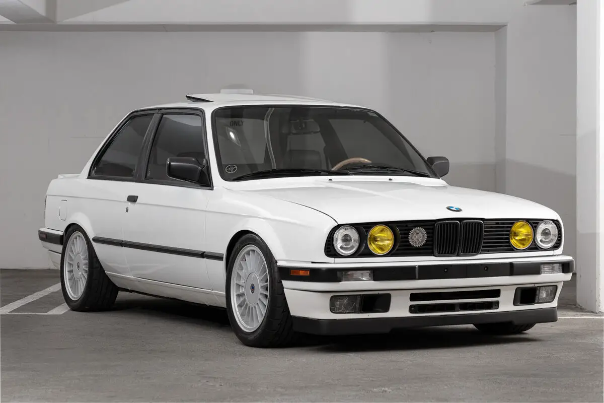 1990 BMW 3-Series