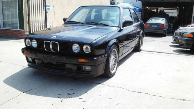1990 BMW 3-Series black