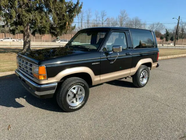 1990 Ford Bronco ONLY 24K ACTUAL MILES!  100% ORIGINAL SURVIVOR!