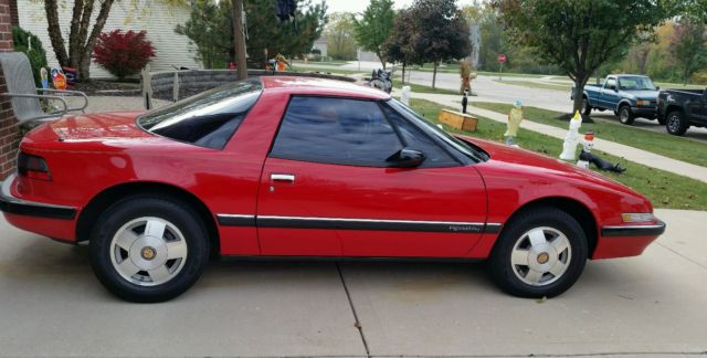 1990 Buick Reatta COUPE
