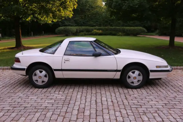 1990 Buick Reatta