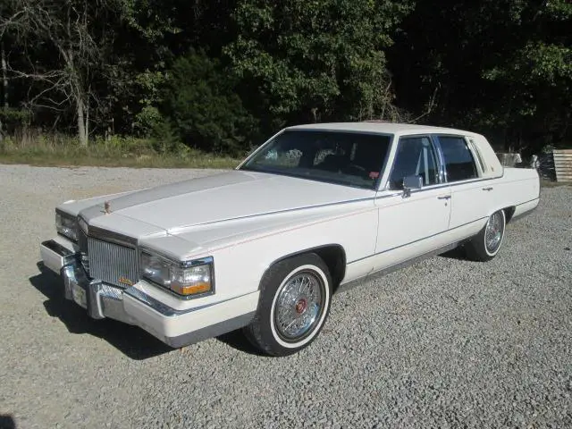 1990 Cadillac Brougham --