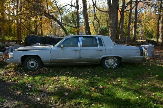 1990 Cadillac Brougham Base