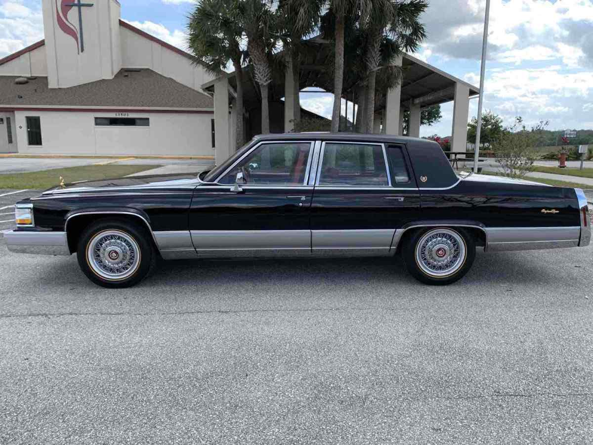 1990 Cadillac Brougham dâ€™elgance 19,556 miles