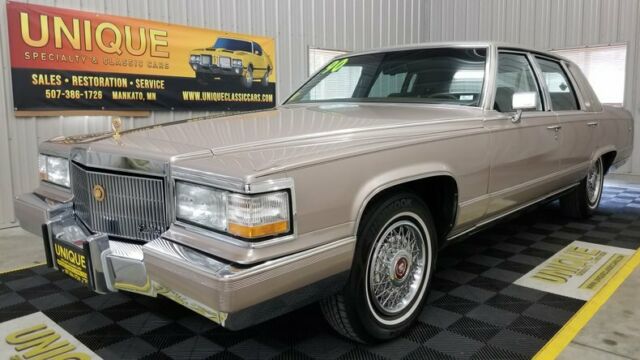 1990 Cadillac Fleetwood Brougham