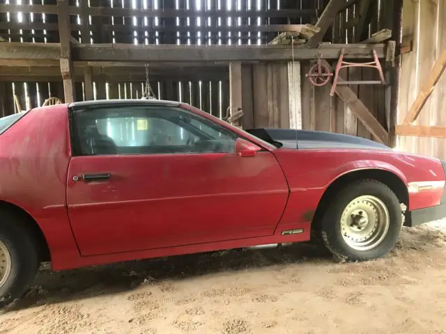 1990 Chevrolet Camaro --