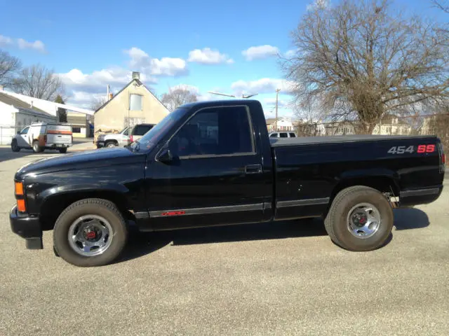 1990 Chevrolet C/K Pickup 1500 RED CLOTH