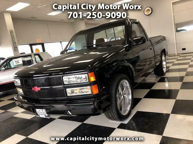 1990 Chevrolet C/K Pickup 1500 Reg Cab 117.5" WB 454 SS