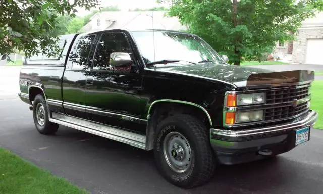 1990 Chevrolet Silverado 1500 chrome rear bumper