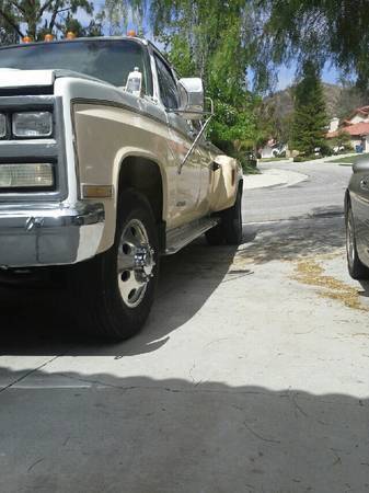 1990 Chevrolet C/K Pickup 3500 Silverado 3+3