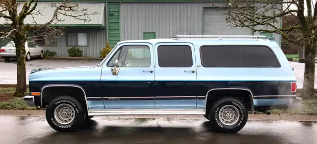 1990 Chevrolet Suburban  SILVERADO