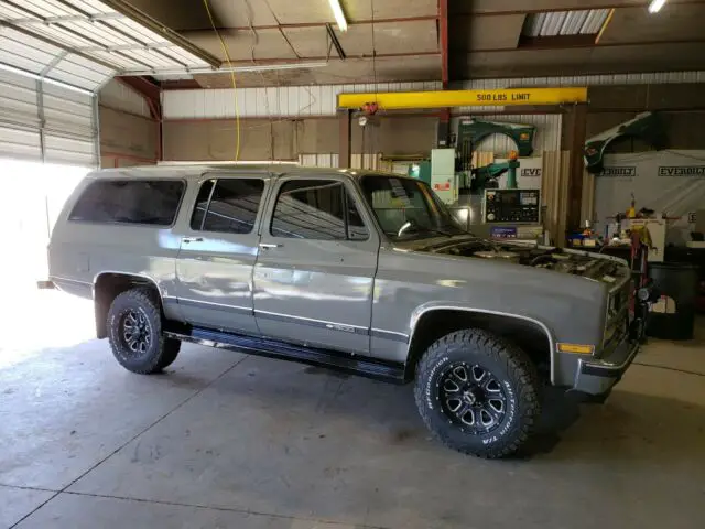 1990 Chevrolet Suburban Silverado