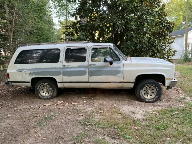 1990 Chevrolet Suburban Silverado