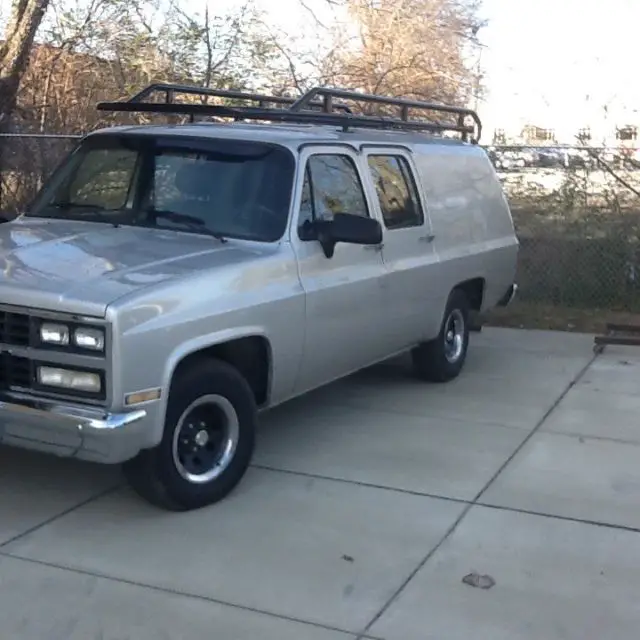 1990 GMC Suburban FOUR DOOR