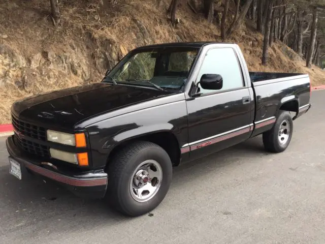 1990 Chevrolet C/K Pickup 1500 All Original 350 "Sport" stick shift