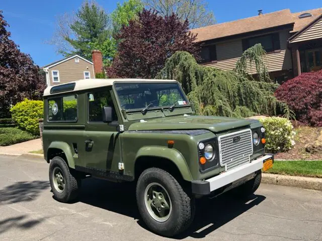 1990 Land Rover Defender 2DR