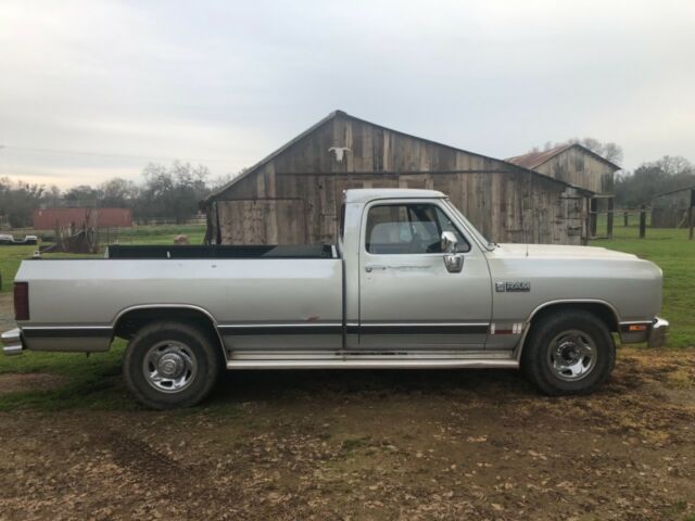 1990 Dodge Ram 2500 Base