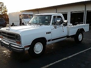 1990 Dodge D250 --