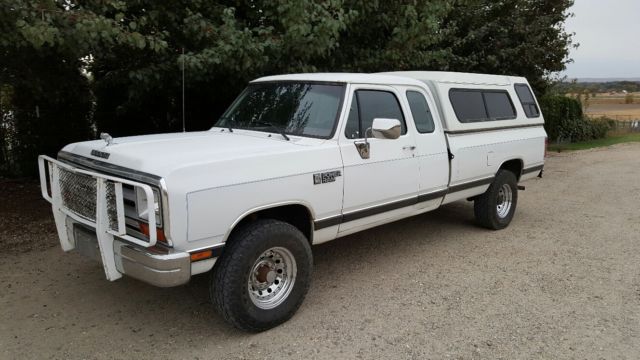 1990 Dodge Power Wagon