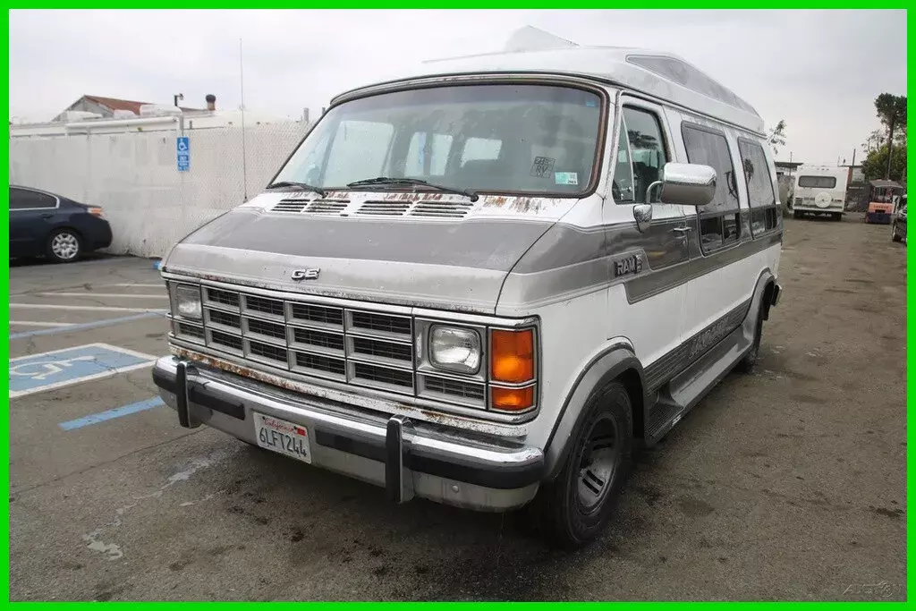 1990 Dodge Ram Van B250