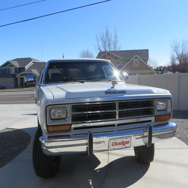 1990 Dodge Ramcharger 150 LE