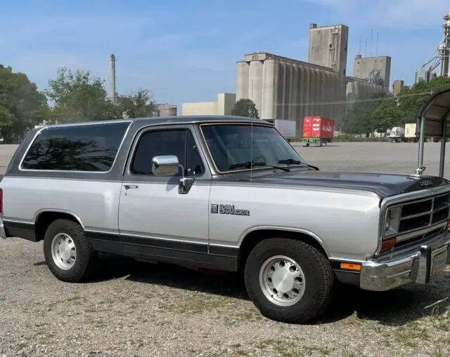 1990 Dodge Ramcharger AD-150