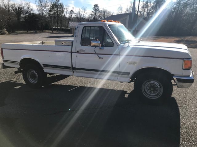 1990 Ford F-250 Lariat