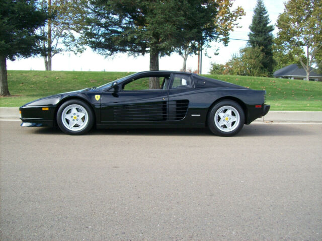 1990 Ferrari Testarossa Black