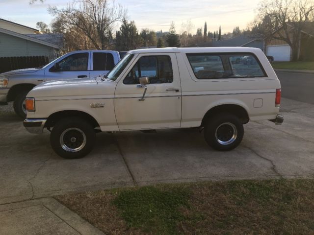 1990 Ford Bronco Custom